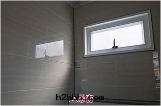 成(chéng)品环保公(gōng)廁上(shàng)懸窗(chuāng)