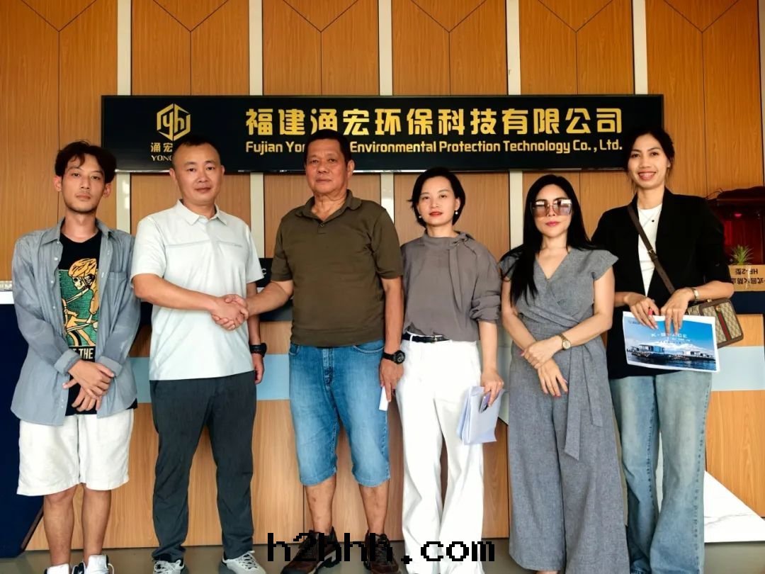 泰國(guó)旅遊開(kāi)發(fà)集团(tuán)代(dài)表(biǎo)莅臨湧宏环保考察太空(kōng)艙項目